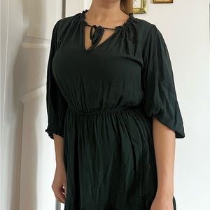 Dark green ruffley dress